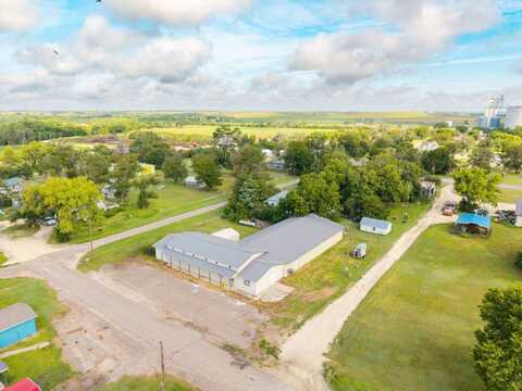518 3rd Ave, Alton, KS 67623