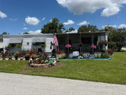 921 Jennifer St, Wildwood, FL 34785