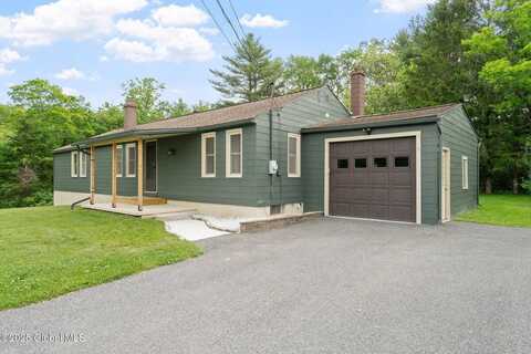 16 Smith Lane, East Greenbush, NY 12144