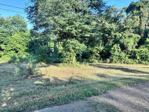 2511 S 13th St, Longview, TX 75602