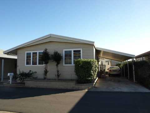 1845 Monrovia St., Costa Mesa, CA 92627