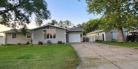 1224 Elm Street, St Paul, NE 68873