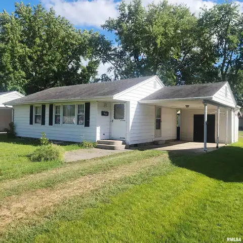 720 BIRCHWOOD Avenue, Flora, IL 62839