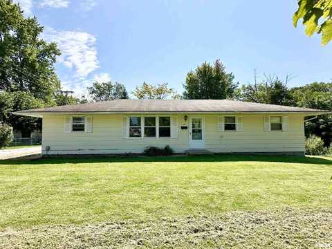 250 E ADAMS Street, Virginia, IL 62691
