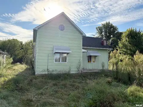 650 Township Road 1021 E, Princeville, IL 61559