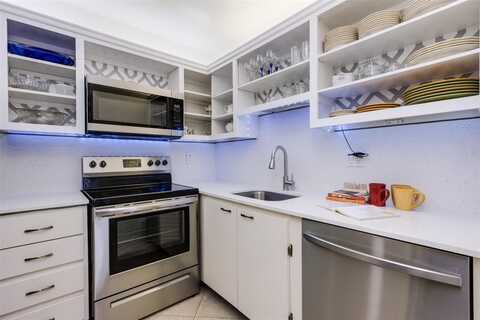 259 S Cypress Rd, Pompano Beach, FL 33060