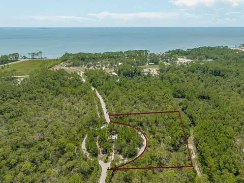 47 Piney Point Ln, Eastpoint, FL 32328