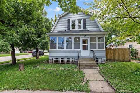 601 11TH Avenue, GREEN BAY, WI 54303