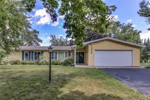 2525 Haanstad Road, Eau Claire, WI 54703