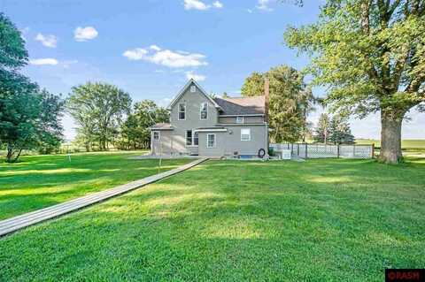 49548 170th Street, Easton, MN 56025