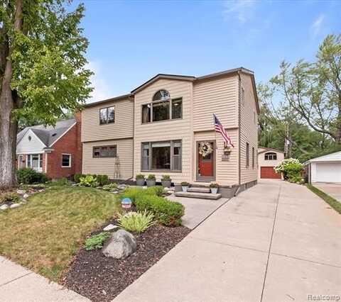 722 Lloyd Avenue, Royal Oak, MI 48073