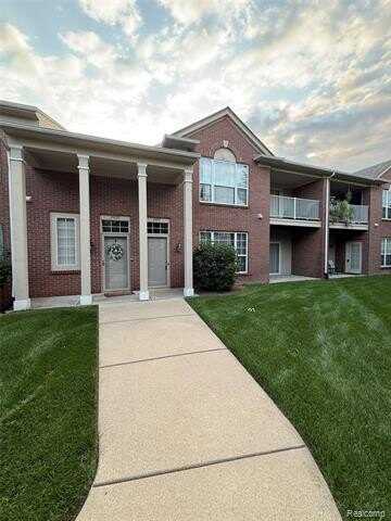24107 Chesapeake Cir, Walled Lake, MI 48390