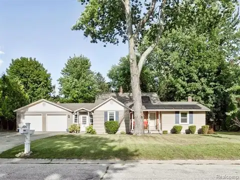 2822 19th Avenue, Port Huron, MI 48060