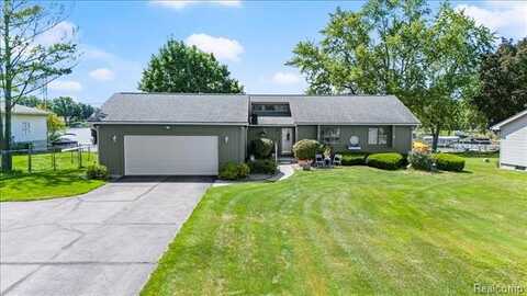 10370 Dar Lane, Goodrich, MI 48438