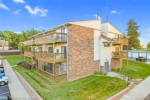 855 S Pontiac Trail, Walled Lake, MI 48390