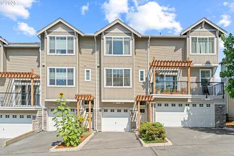 806 NW 118TH AVE, Portland, OR 97229