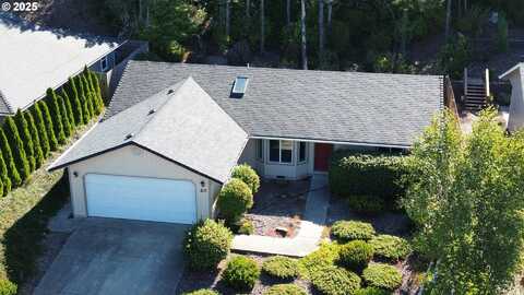 20 PARK VILLAGE DR, Florence, OR 97439