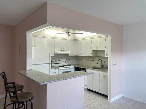 659 Brittany N, Delray Beach, FL 33446