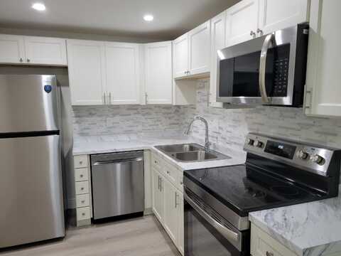 480 NW 20th Street, Boca Raton, FL 33431