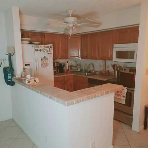 15449 Lakes Of Delray Boulevard, Delray Beach, FL 33484