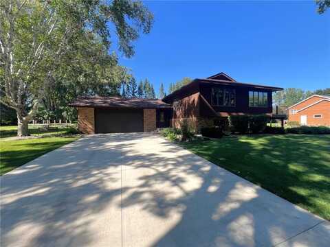 1320 Westwood Court, Willmar, MN 56201