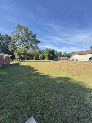 106 Volunteer, Martin, TN 38237
