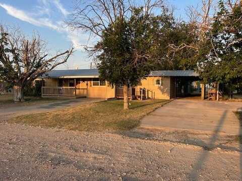 812 Commerce St, Sterling City, TX 76951