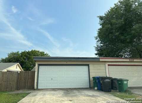 6858 Maple Springs, San Antonio, TX 78249