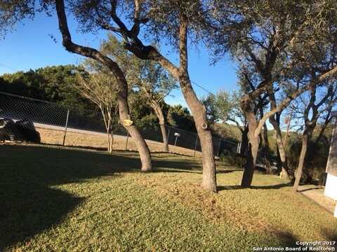 610 EASTVIEW DR, Canyon Lake, TX 78133