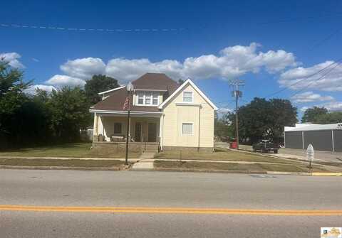 215 Broadway Street, Cave City, KY 42127