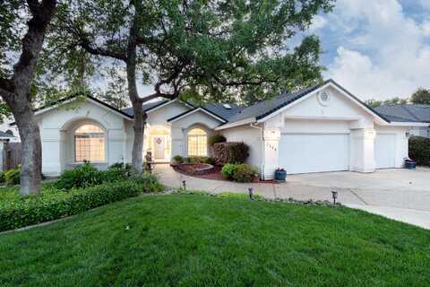 3444 Woodbury Drive, Redding, CA 96002