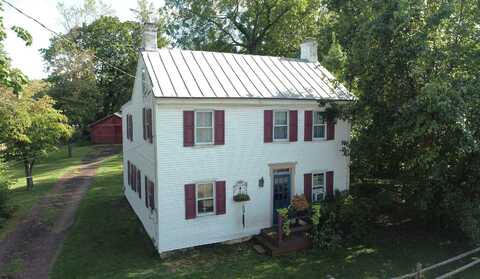 35 E Canal St, Alloway Township, NJ 08001