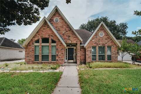 212 Woodridge Drive, Victoria, TX 77904