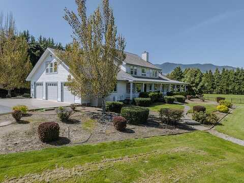 206 Blue Water Lane, Grants Pass, OR 97527