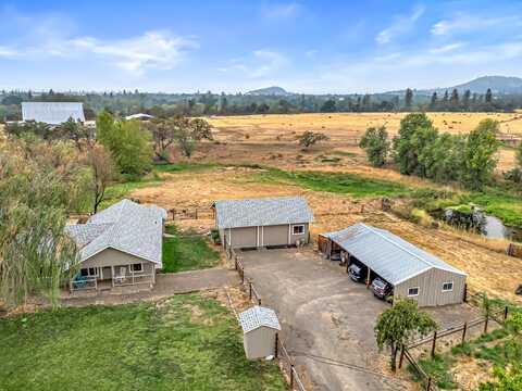 14145 Agate Road, Eagle Point, OR 97524