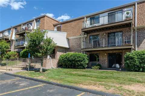 750 Quaker Lane, Warwick, RI 02818