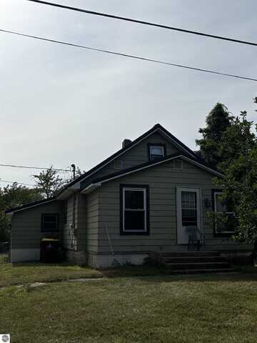 1004 Wilson Blvd, Saint Louis, MI 48880