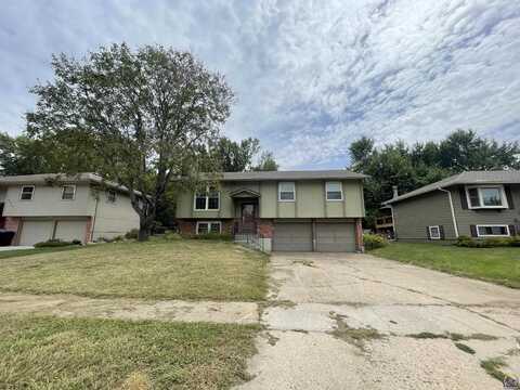 4216 SE Virginia CT, Topeka, KS 66609
