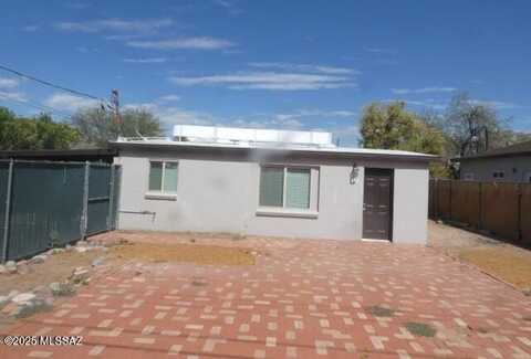 2706 N Eastgate Drive, Tucson, AZ 85712