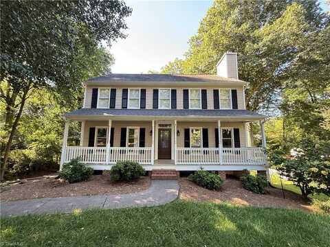6714 Amberley Lane, Clemmons, NC 27012
