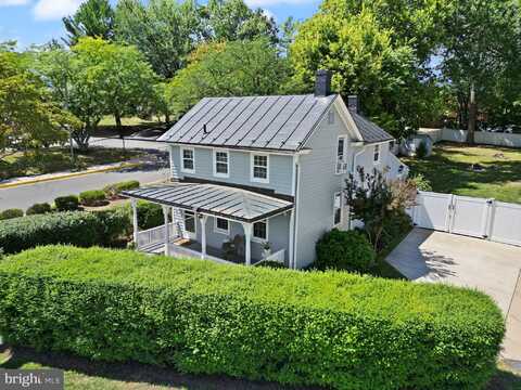 239 OLD WATERFORD ROAD NW, LEESBURG, VA 20176