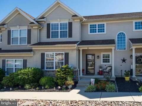 211 SILK DRIVE, WEST READING, PA 19611