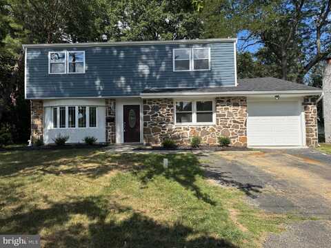 533 EVERGREEN LANE, LAFAYETTE HILL, PA 19444