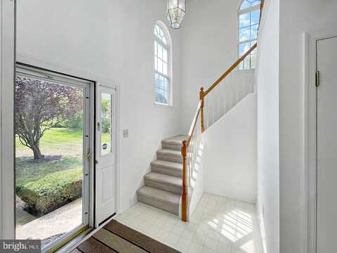 310 DEER RUN DR, ROYERSFORD, PA 19468