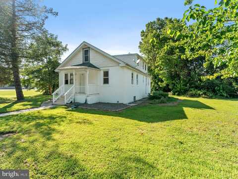 26 N MILLER AVENUE, PENNS GROVE, NJ 08069