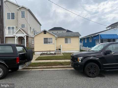 407 W 19TH AVENUE, WILDWOOD, NJ 08260