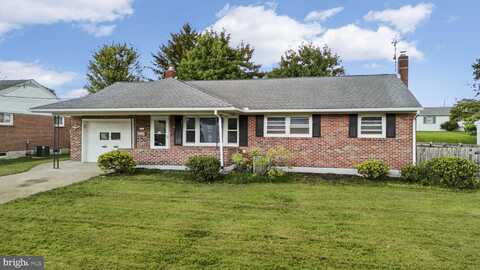 102 N ELM STREET, ROBESONIA, PA 19551