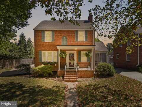 2323 N BURLINGTON STREET, ARLINGTON, VA 22207