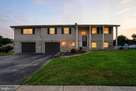 412 SPRING FORGE DRIVE, SPRING GROVE, PA 17362