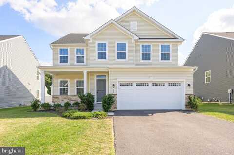 196 MACHIAS CIRCLE, MARTINSBURG, WV 25403